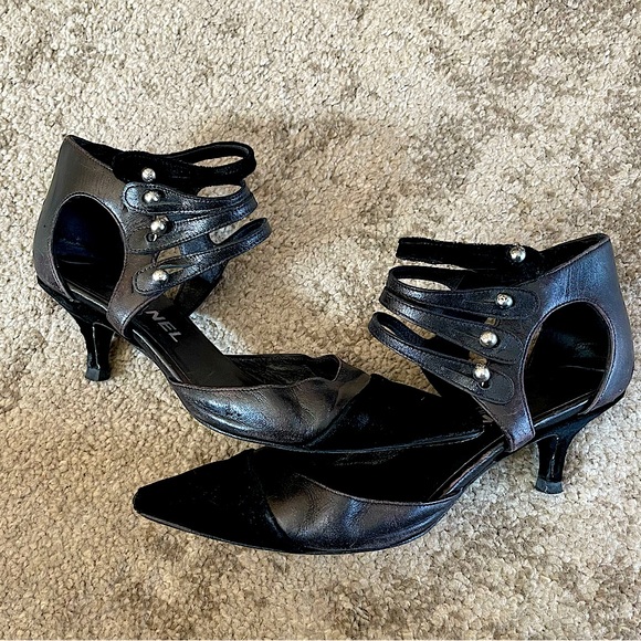 💯 CHANEL Black Velour & Leather Ankle Strap Kitten Heels 👠 Size 36 - Picture 2 of 16